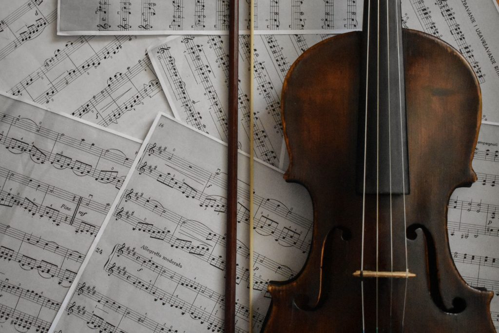 How humor shapes Symphony of Sarcasm